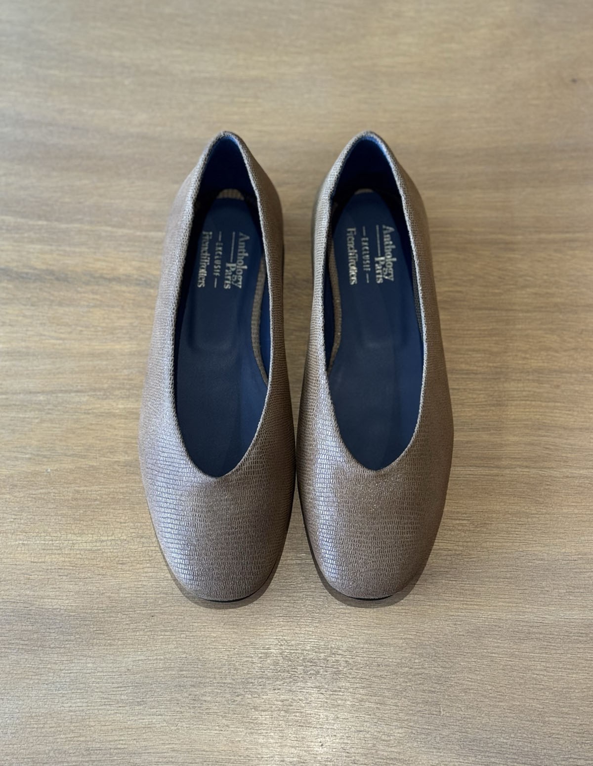 Beige 43